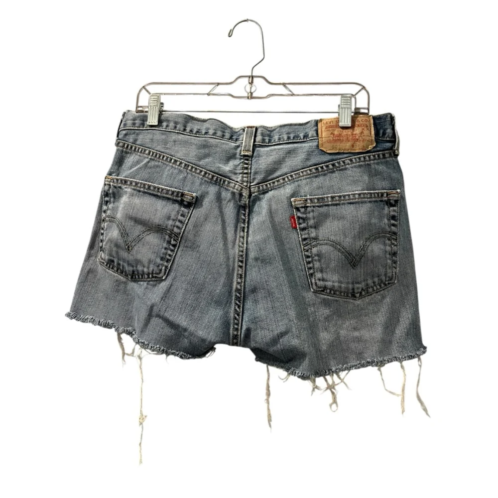 Levi Strauss 501 Cutoff Distressed Denim Jean Shorts Size 33 Button Fly Blue